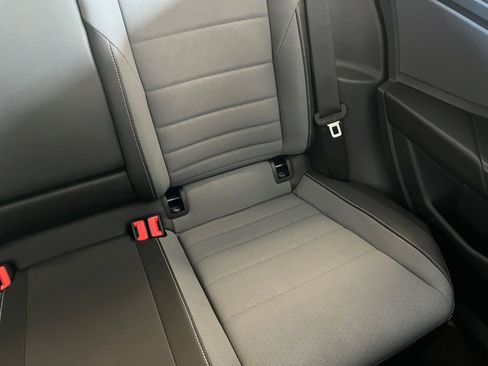 Used 2025 Volkswagen Jetta SE image 37