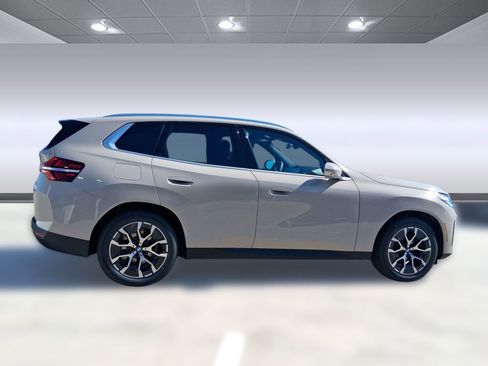 Used 2026 BMW X3 xDrive30 w/ Premium Package image 8
