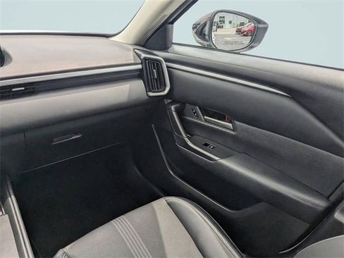 Used 2024 MAZDA CX-50 AWD 2.5 S w/ Preferred Package image 17