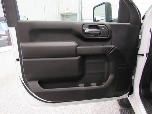Used 2025 Chevrolet Silverado 2500 W/T w/ WT Convenience Package AWD/4WD image 33