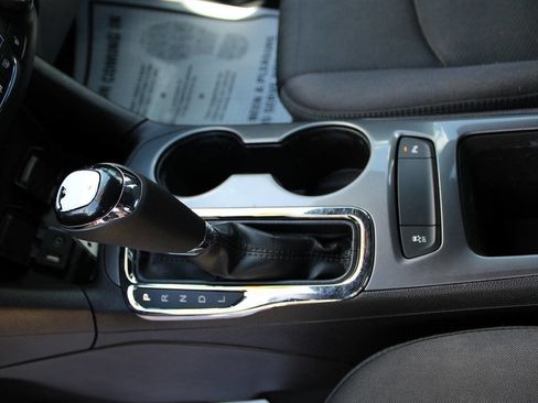 Used 2018 Chevrolet Cruze LT w/ Convenience Package image 22