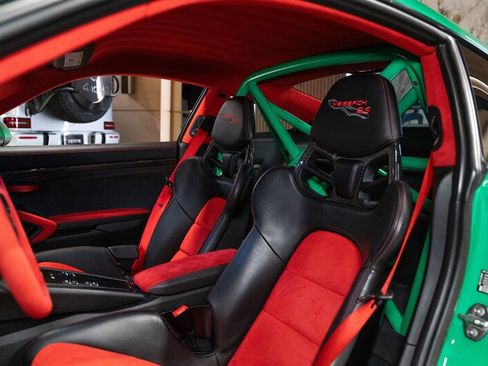 Used 2018 Porsche 911 GT2 RS RWD image 8