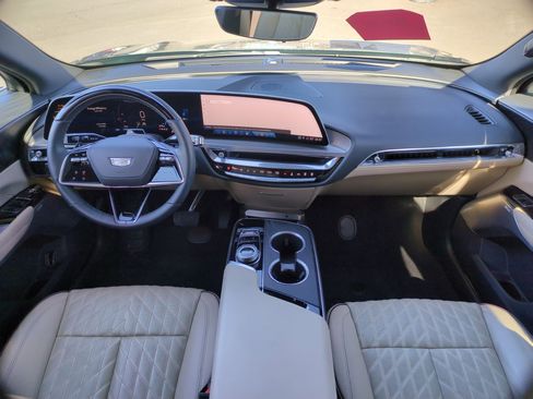 Certified 2024 Cadillac Lyriq Sport w/ Nappa Leather Package image 20