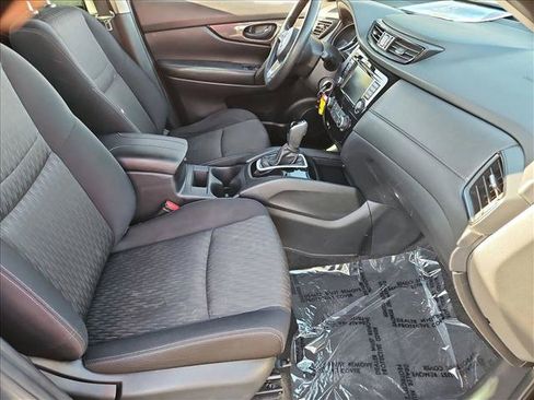 Used 2019 Nissan Rogue S FWD image 26