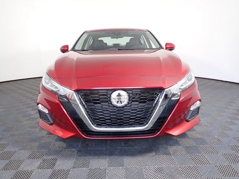 Used 2021 Nissan Altima 2.5 SV w/ SV Premium Package FWD image 9