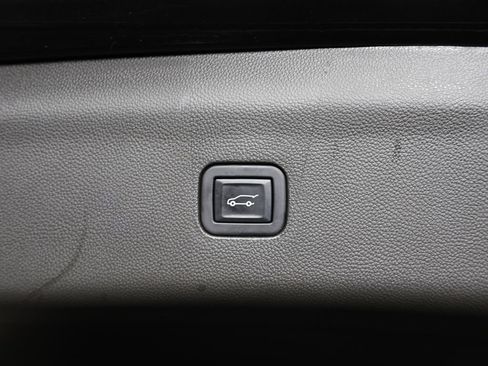 Used 2023 Buick Enclave Essence w/ Experience Buick Package AWD/4WD image 23