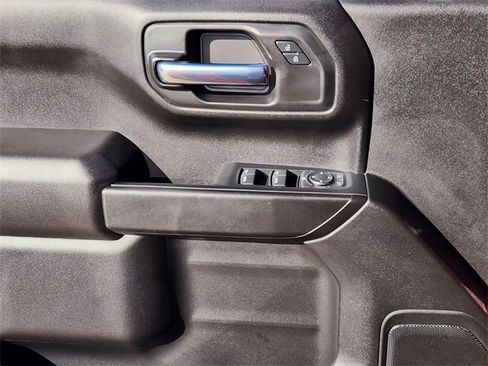 Used 2024 Chevrolet Silverado 1500 Custom image 16