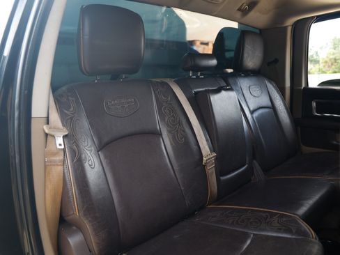 Used 2011 RAM 1500 Laramie Longhorn RWD image 18
