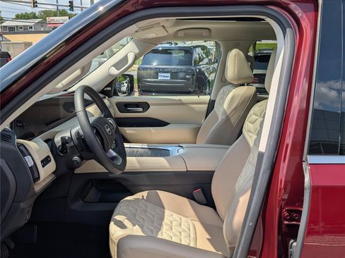 Used 2025 Nissan Armada Platinum Reserve w/ Convenience Package AWD/4WD image 17