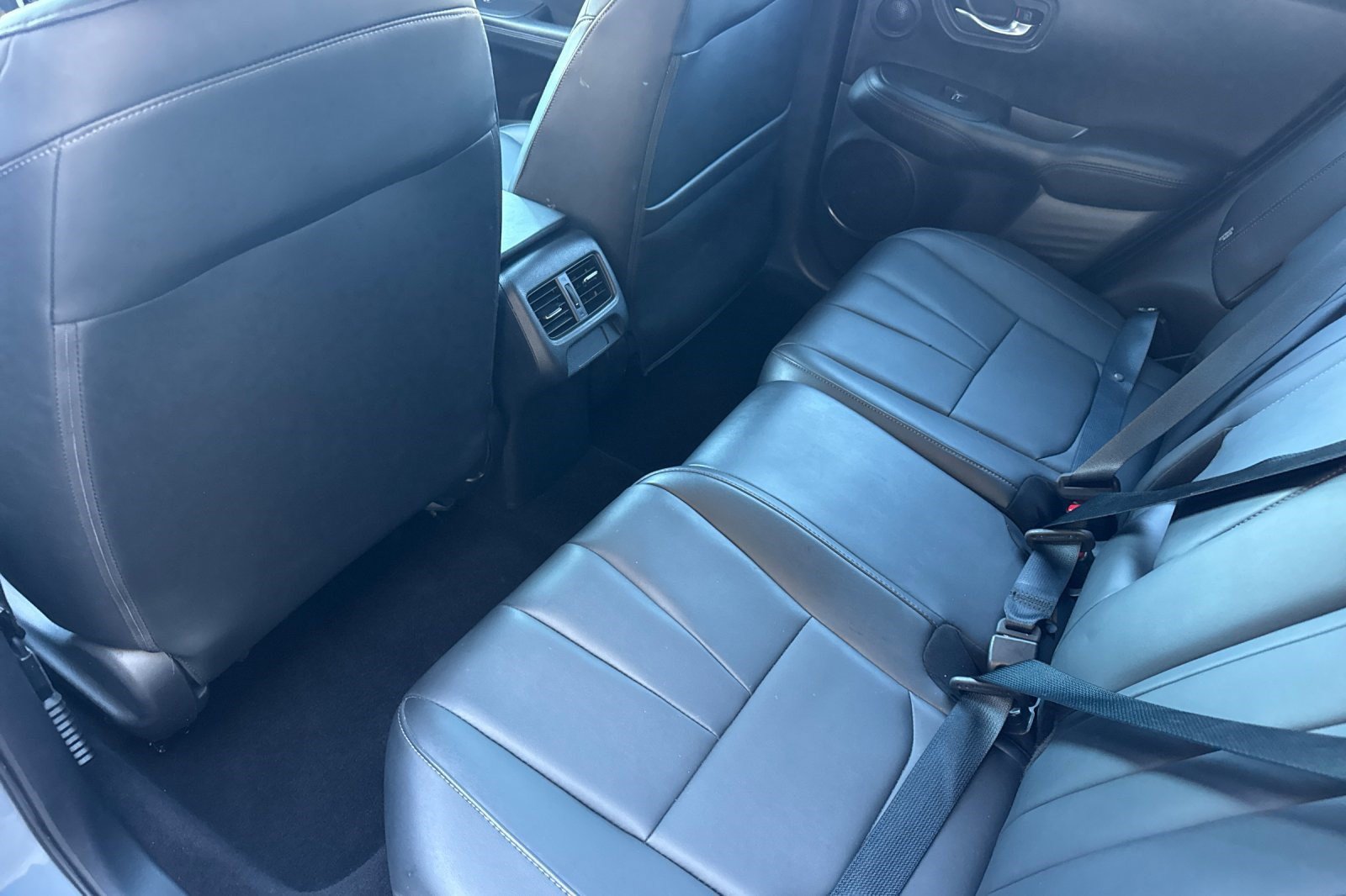 Used 2025 Acura ADX AWD image 25