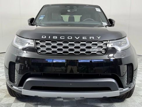 New 2025 Land Rover Discovery S image 7