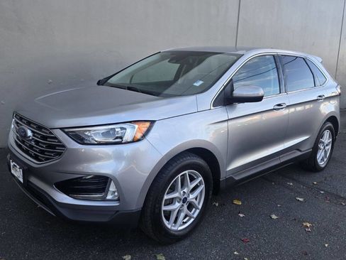 Used 2021 Ford Edge SEL image 2