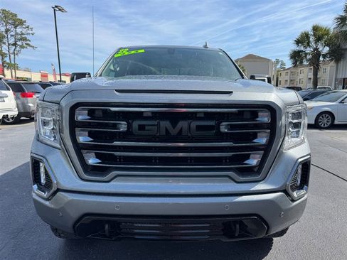 Used 2022 GMC Sierra 1500 AT4 w/ AT4 Premium Package image 3