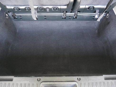 Used 2018 Dodge Grand Caravan SE w/ UConnect Hands-Free Group image 22