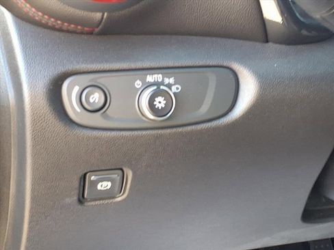 Used 2021 Chevrolet Blazer RS w/ Enhanced Convenience Package image 47