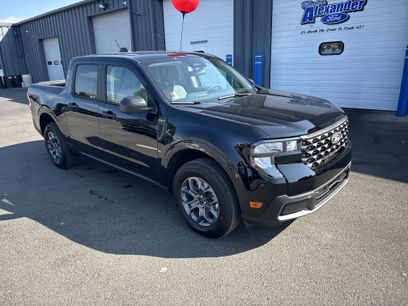 New 2025 Ford Maverick XLT w/ Equipment Group 301A