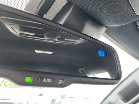 Used 2023 Toyota Tacoma TRD Off-Road image 31