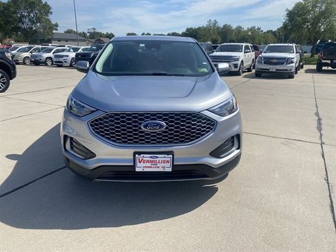 Certified 2023 Ford Edge SEL image 2