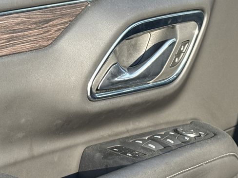 Used 2024 Chevrolet Tahoe Z71 w/ Z71 Off-Road Package image 15