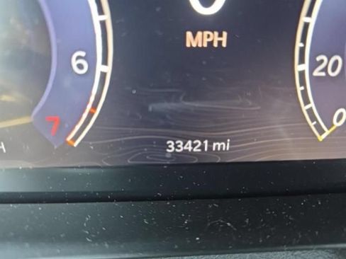 Used 2023 Jeep Grand Cherokee L Limited AWD/4WD image 9