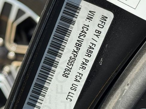 Used 2023 Jeep Wagoneer Series II AWD/4WD image 38