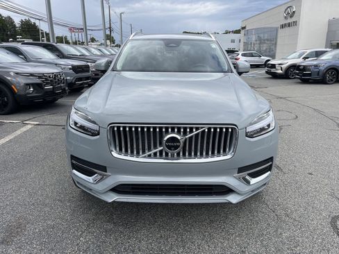 Used 2024 Volvo XC90 B5 Plus image 8