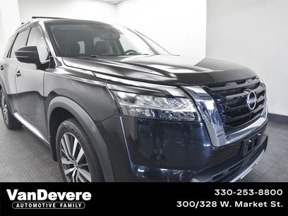 Used 2022 Nissan Pathfinder Platinum w/ Cargo Package