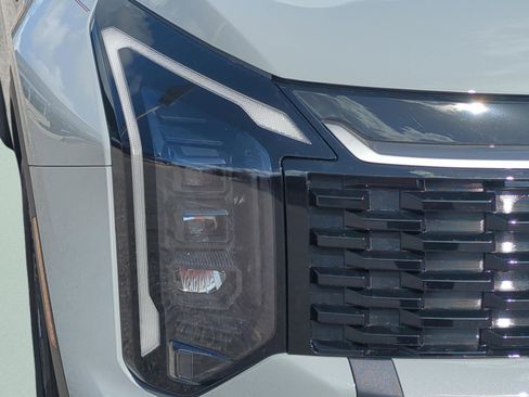 New 2026 Kia Sportage EX image 10