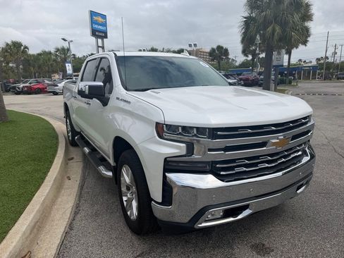 Used 2021 Chevrolet Silverado 1500 LTZ w/ LTZ Premium Package image 2