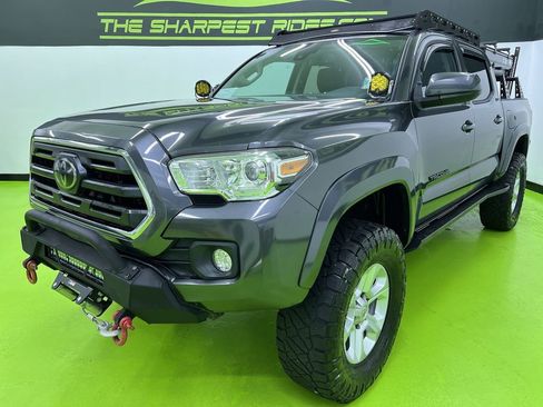 Used 2019 Toyota Tacoma SR5 AWD/4WD image 5