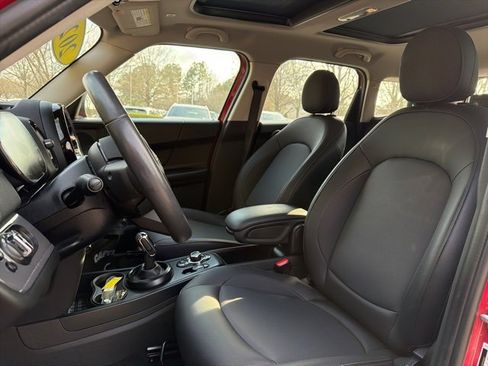 Used 2024 MINI Cooper Countryman image 10