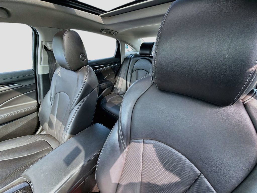 Used 2018 Buick LaCrosse Essence w/ Sun and Shade Package AWD/4WD image 10