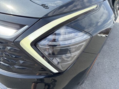 Used 2023 Kia Sportage SX Prestige image 10