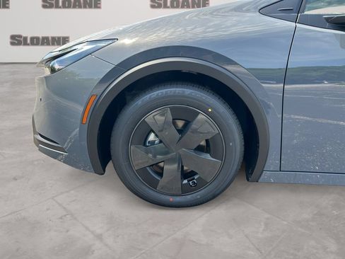 New 2026 Toyota Prius Plug-In Hybrid FWD image 14