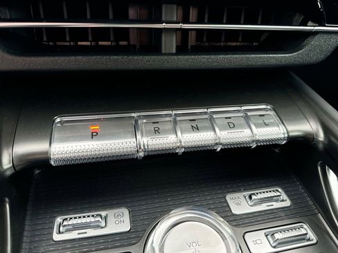 New 2025 Lincoln Nautilus Premier w/ Jet Appearance Package image 17