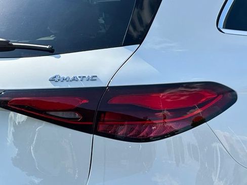 New 2027 Mercedes-Benz GLC 300 4MATIC image 13