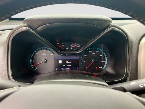 Used 2022 GMC Canyon Denali image 12