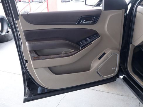 Used 2018 Chevrolet Tahoe LT RWD image 12