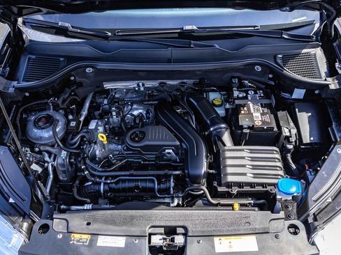 Certified 2023 Volkswagen Taos SEL AWD/4WD image 36