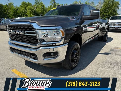 Used 2024 RAM 3500 Big Horn AWD/4WD image 1
