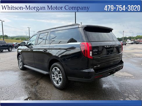 Used 2025 Ford Expedition Max Active AWD/4WD image 8