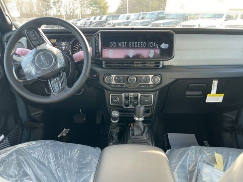 New 2026 Jeep Gladiator Sport image 14