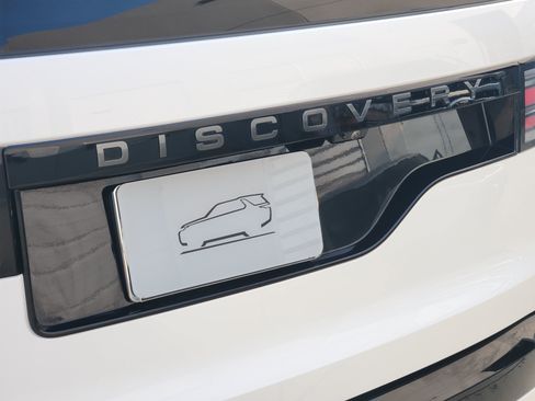 Certified 2025 Land Rover Discovery Dynamic SE AWD/4WD image 36
