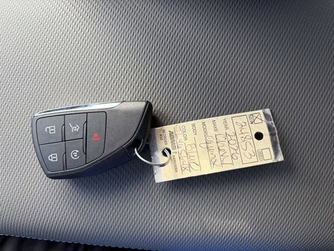 Used 2026 Chevrolet Equinox LT w/ Convenience Package II AWD/4WD image 34