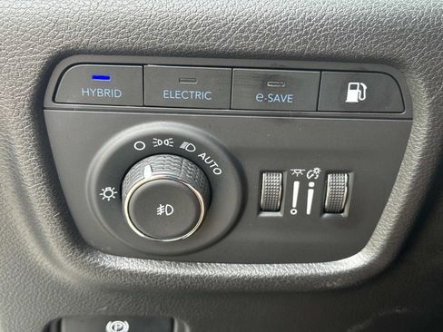 Used 2024 Jeep Grand Cherokee Limited 4xe AWD/4WD image 21