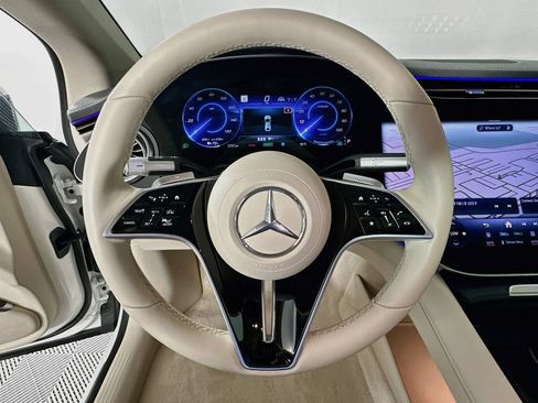 Certified 2023 Mercedes-Benz EQS 580 4MATIC Sedan image 11