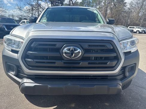 Used 2019 Toyota Tacoma SR image 36