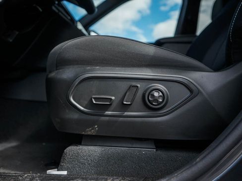 New 2025 Jeep Grand Cherokee Laredo w/ Luxury Tech Group I image 20