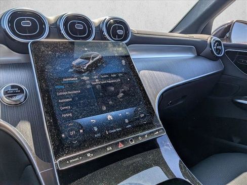 Certified 2025 Mercedes-Benz GLC 300 4MATIC image 12