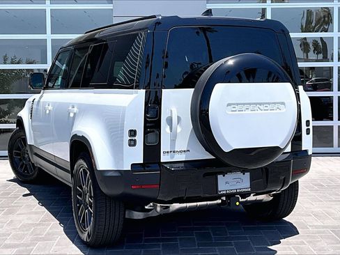 New 2026 Land Rover Defender 110 S AWD/4WD image 3